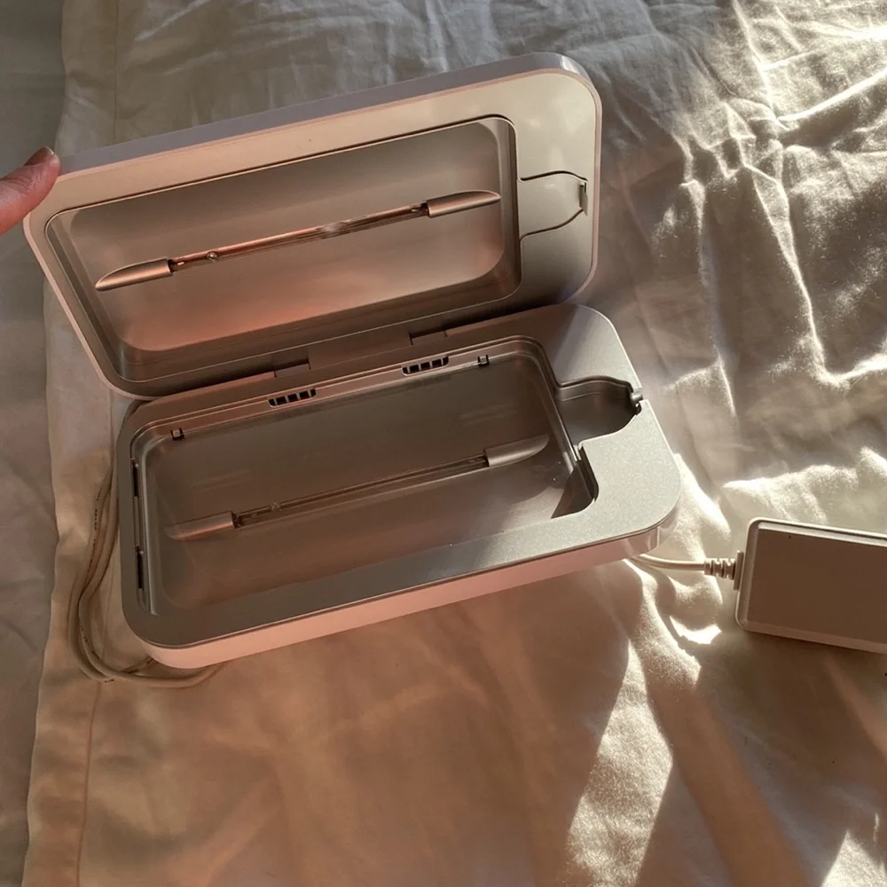 PhoneSoap phone cleaning machine - Picture 2 of 2